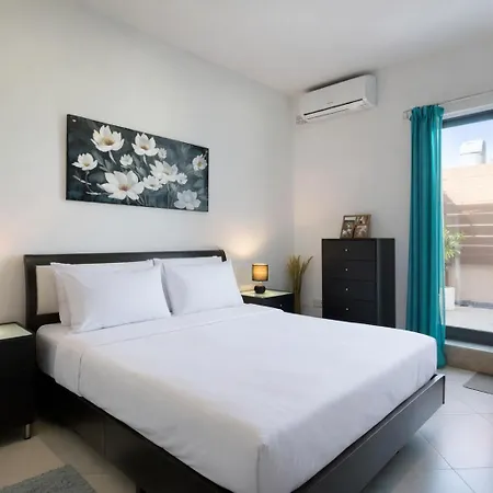 Apartamento Charming 2 Bedroom Penthouse With Sun Terrace Aazz1-1