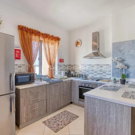 Charming 2 Bedroom Penthouse With Sun Terrace Aazz1-1 아파트 *
