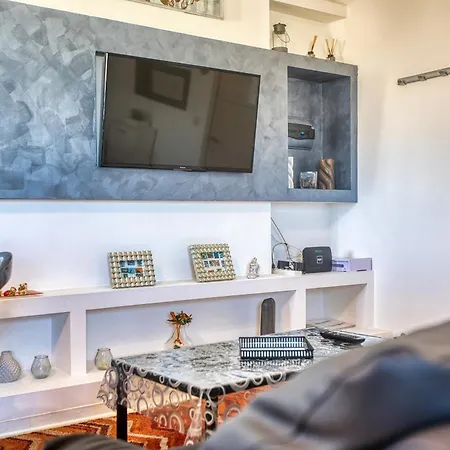 Apartamento Charming 2 Bedroom Penthouse With Sun Terrace Aazz1-1